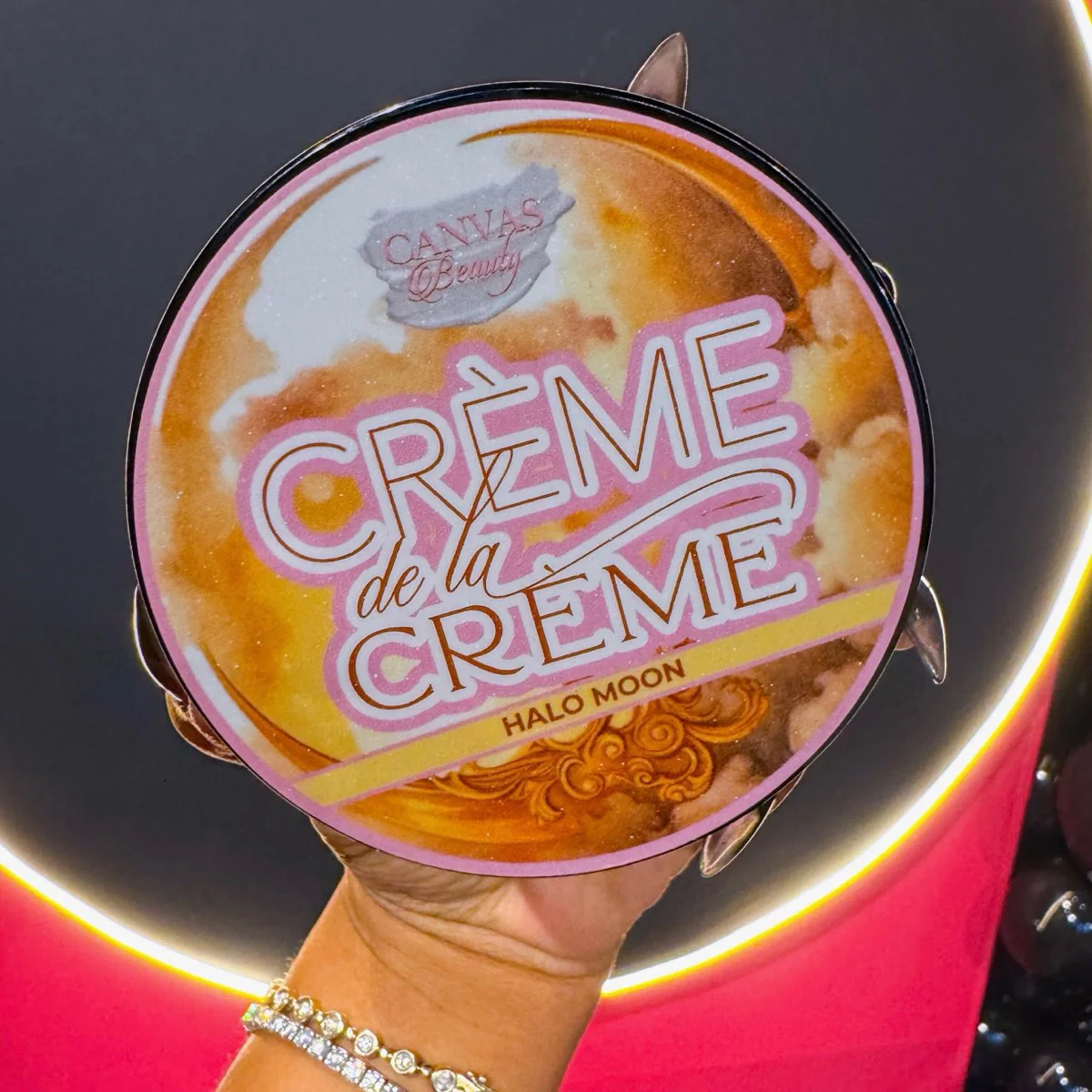 CRÈME DE LA CRÈME: HALO MOON - Image 3